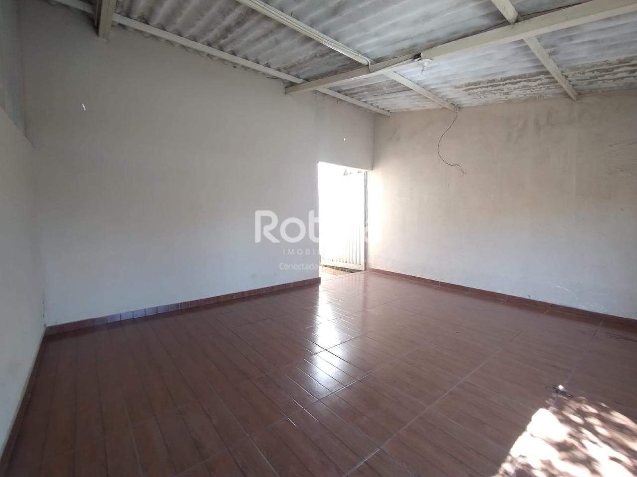 Casa para alugar, 4 quartos em Uberlândia no bairro Maravilha no valor de R$ 2.200,00 - Rotina Imobiliária: 