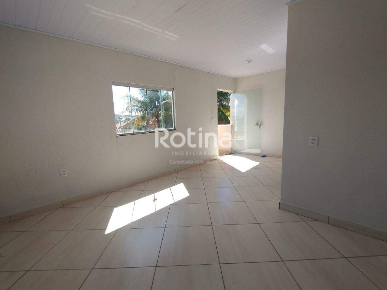 Casa para alugar, 4 quartos em Uberlândia no bairro Maravilha no valor de R$ 2.200,00 - Rotina Imobiliária: 