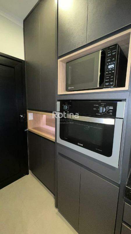 Flat à venda, 1 quarto em Uberlândia no bairro Santa Mônica no valor de R$ 325.000,00 - Rotina Imobiliária: 