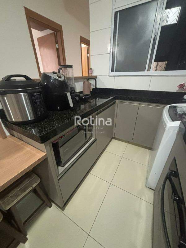 Apartamento à venda, 2 quartos em Uberlândia no bairro Martins no valor de R$ 290.000,00 - Rotina Imobiliária: 