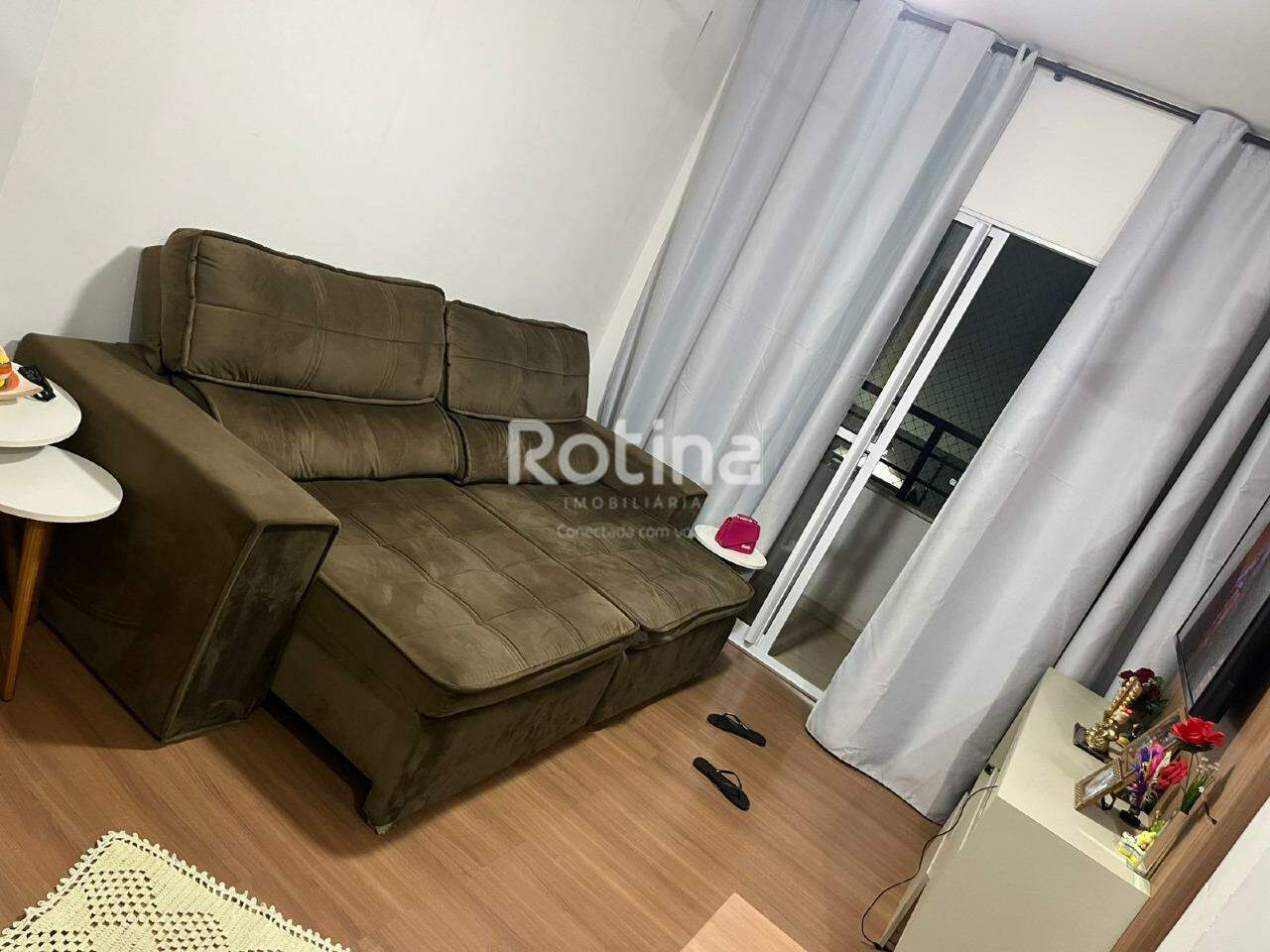 Apartamento à venda, 2 quartos em Uberlândia no bairro Martins no valor de R$ 290.000,00 - Rotina Imobiliária: 