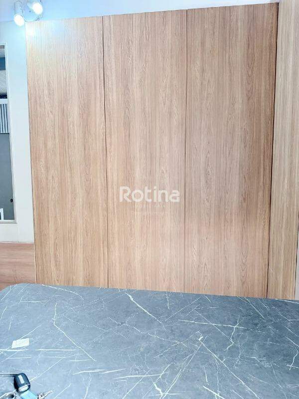 Galpão para alugar, em Uberlândia no bairro Tubalina no valor de R$ 4.000,00 - Rotina Imobiliária: 
