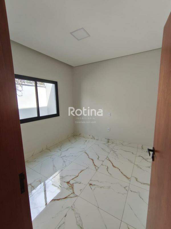 Casa à venda, 3 quartos em Uberlândia no bairro Cidade Jardim no valor de R$ 895.000,00 - Rotina Imobiliária: 