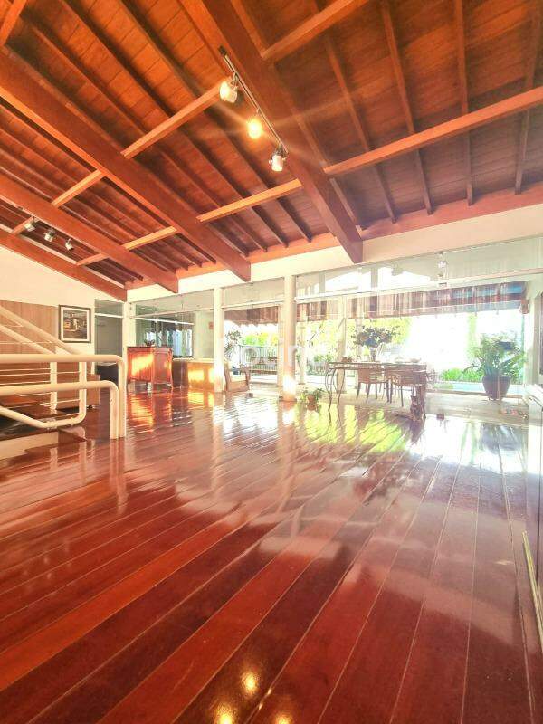 Casa à venda, 4 quartos em Uberlândia no bairro Saraiva no valor de R$ 1.580.000,00 - Rotina Imobiliária: 