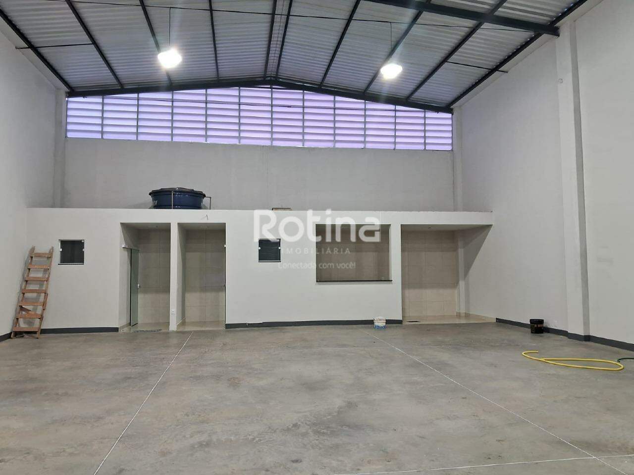Galpão para alugar, em Uberlândia no bairro Marta Helena no valor de R$ 9.000,00 - Rotina Imobiliária: 