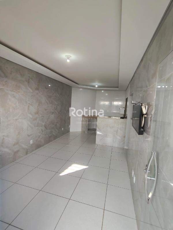 Casa à venda, 2 quartos em Uberlândia no bairro Segismundo Pereira no valor de R$ 395.000,00 - Rotina Imobiliária: 