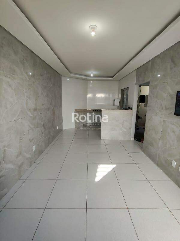 Casa à venda, 2 quartos em Uberlândia no bairro Segismundo Pereira no valor de R$ 395.000,00 - Rotina Imobiliária: 