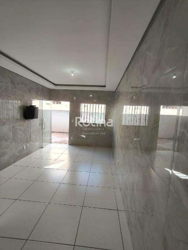 Casa à venda, 2 quartos em Uberlândia no bairro Segismundo Pereira no valor de R$ 395.000,00 - Rotina Imobiliária: 