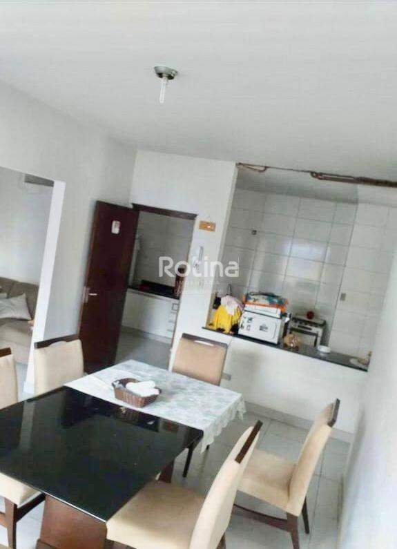 Apartamento à venda, 4 quartos em Uberlândia no bairro Osvaldo Rezende no valor de R$ 450.000,00 - Rotina Imobiliária: 