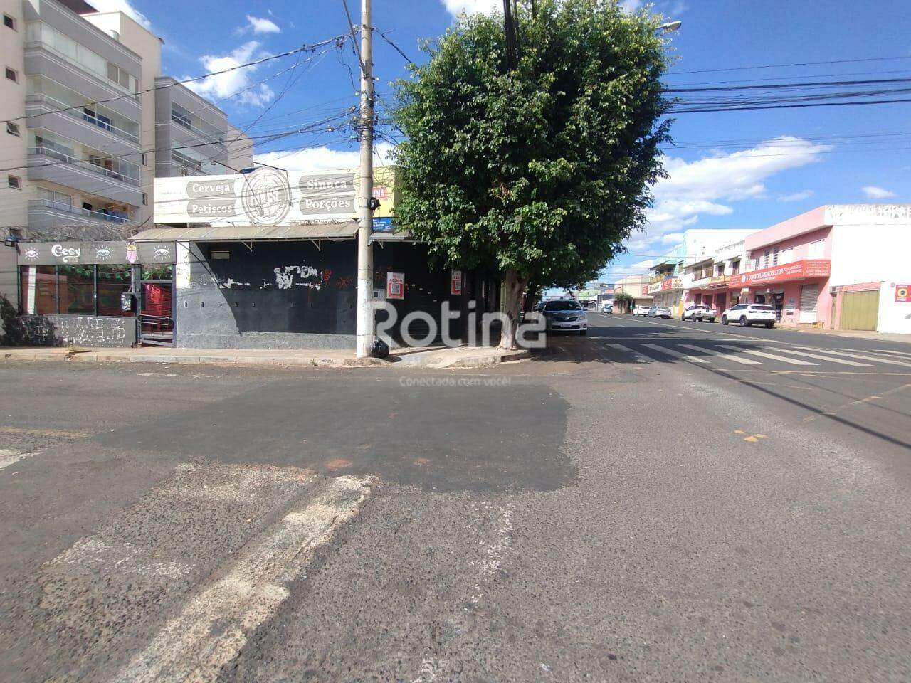 Loja para alugar, em Uberlândia no bairro Santa Mônica no valor de R$ 3.000,00 - Rotina Imobiliária: 