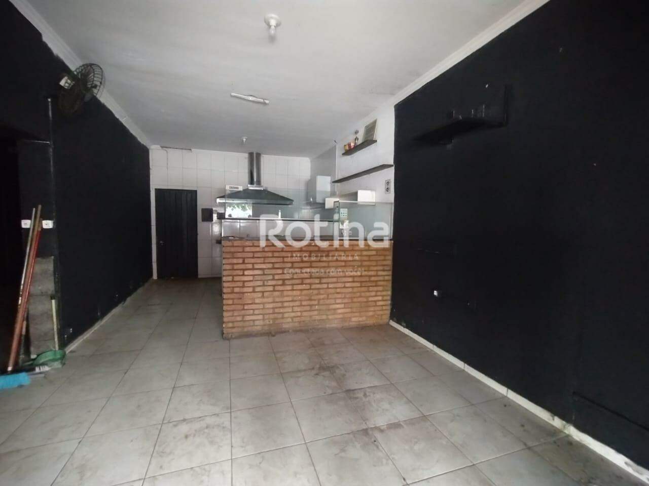 Loja para alugar, em Uberlândia no bairro Santa Mônica no valor de R$ 3.000,00 - Rotina Imobiliária: 