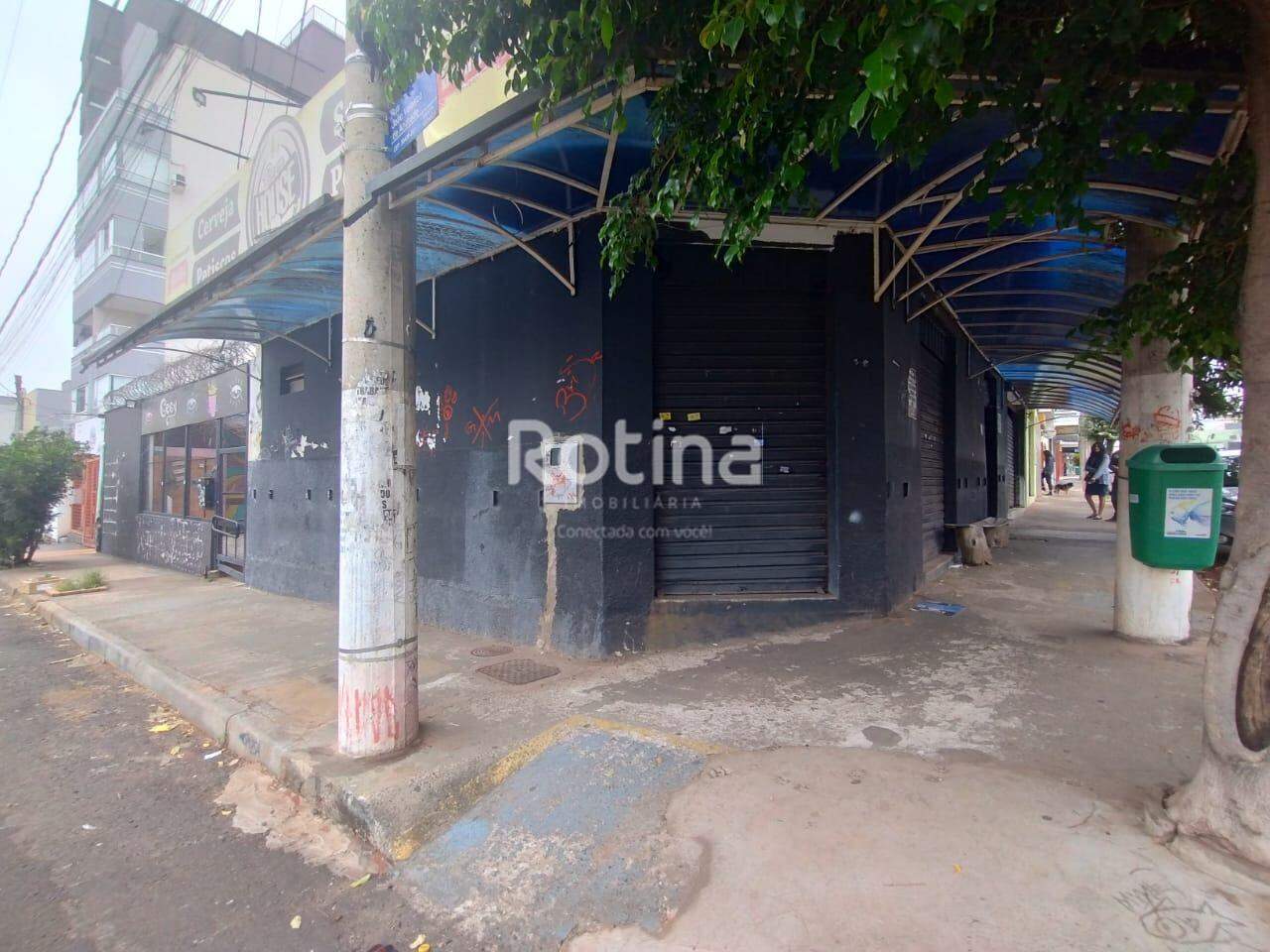 Loja para alugar, em Uberlândia no bairro Santa Mônica no valor de R$ 3.000,00 - Rotina Imobiliária: 