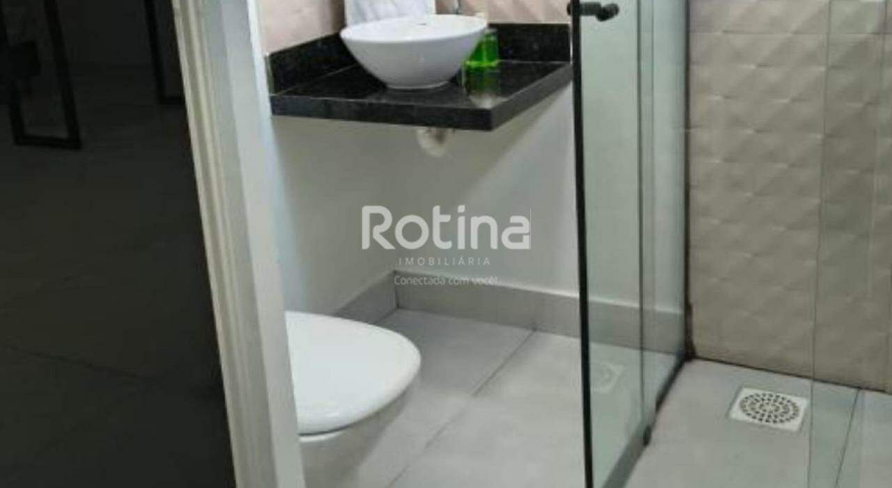 Flat para alugar, 1 quarto em Uberlândia no bairro Jardim Karaíba no valor de R$ 2.500,00 - Rotina Imobiliária: 