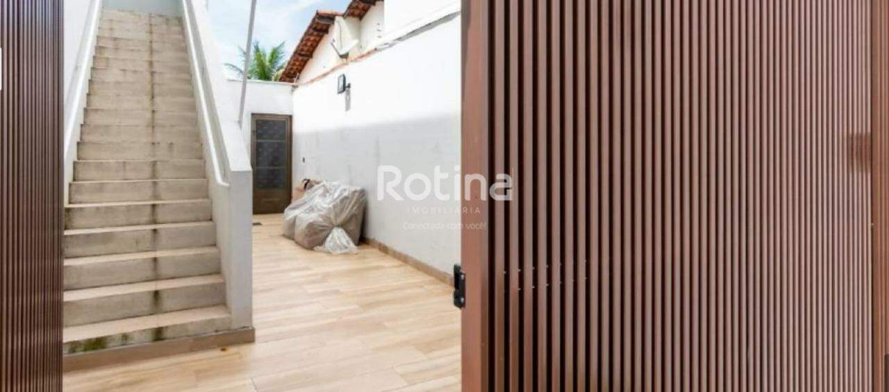 Flat para alugar, em Uberlândia no bairro Jardim Karaíba no valor de R$ 2.500,00 - Rotina Imobiliária: 
