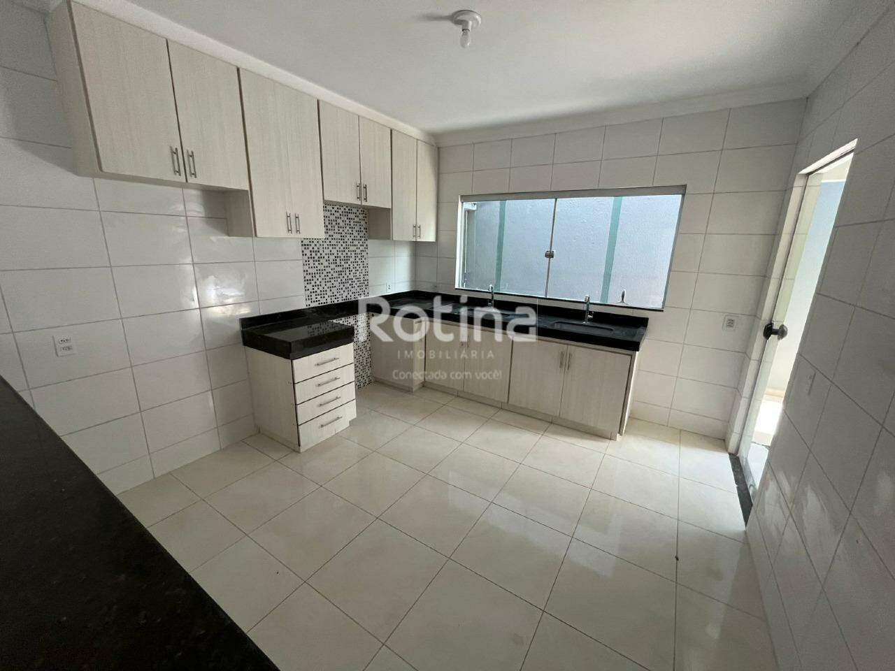 Casa para alugar, 3 quartos em Uberlândia no bairro Alto Umuarama no valor de R$ 4.700,00 - Rotina Imobiliária: 