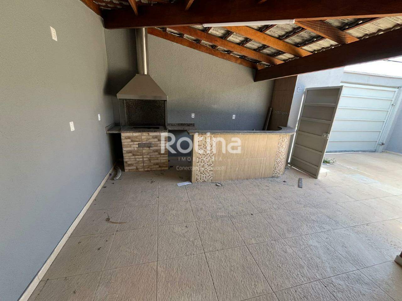 Casa para alugar, 3 quartos em Uberlândia no bairro Alto Umuarama no valor de R$ 4.700,00 - Rotina Imobiliária: 
