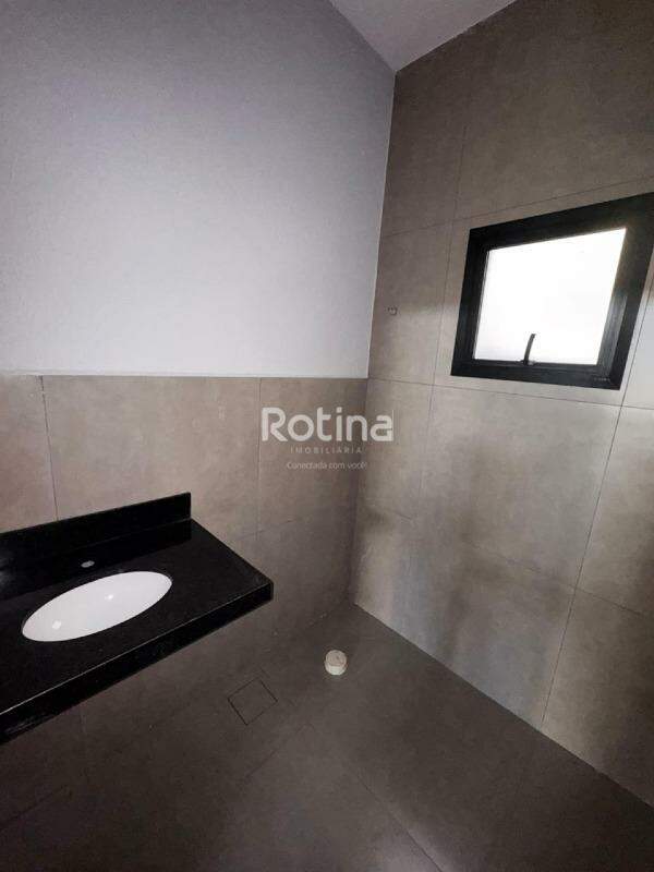 Galpão para alugar, em Uberlândia no bairro Pampulha no valor de R$ 9.500,00 - Rotina Imobiliária: 