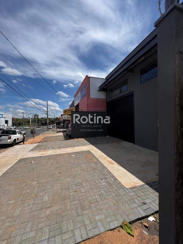Galpão para alugar, em Uberlândia no bairro Pampulha no valor de R$ 9.500,00 - Rotina Imobiliária: 