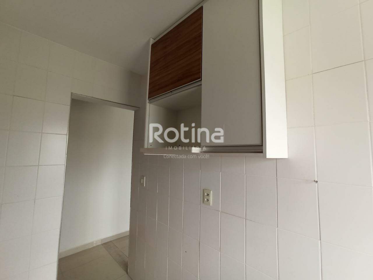 Apartamento à venda, 2 quartos em Uberlândia no bairro Segismundo Pereira no valor de R$ 250.000,00 - Rotina Imobiliária: 