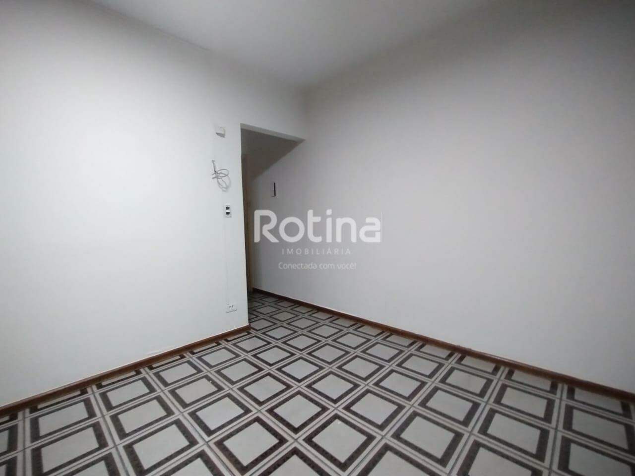 Casa à venda, 3 quartos em Uberlândia no bairro Presidente Roosevelt no valor de R$ 1.200.000,00 - Rotina Imobiliária: 