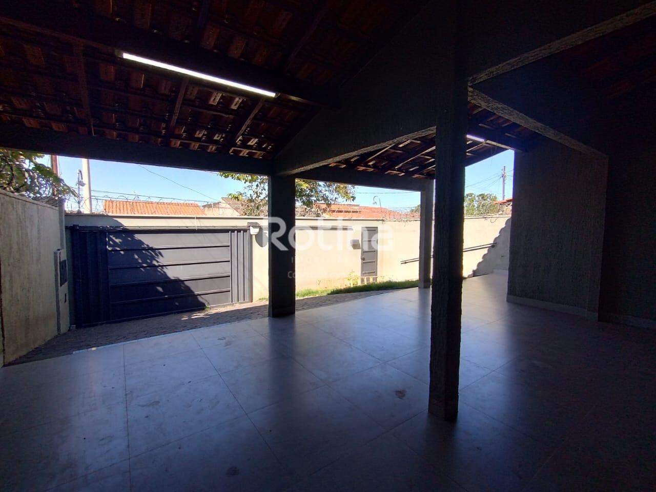 Casa para alugar, 5 quartos em Uberlândia no bairro Vigilato Pereira no valor de R$ 3.800,00 - Rotina Imobiliária: 