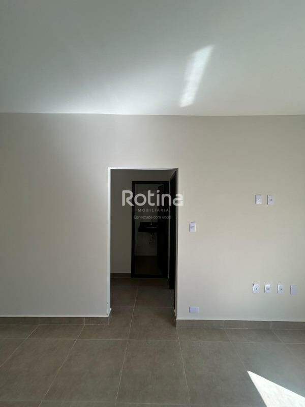 Casa à venda, 2 quartos em Uberlândia no bairro Segismundo Pereira no valor de R$ 280.000,00 - Rotina Imobiliária: 