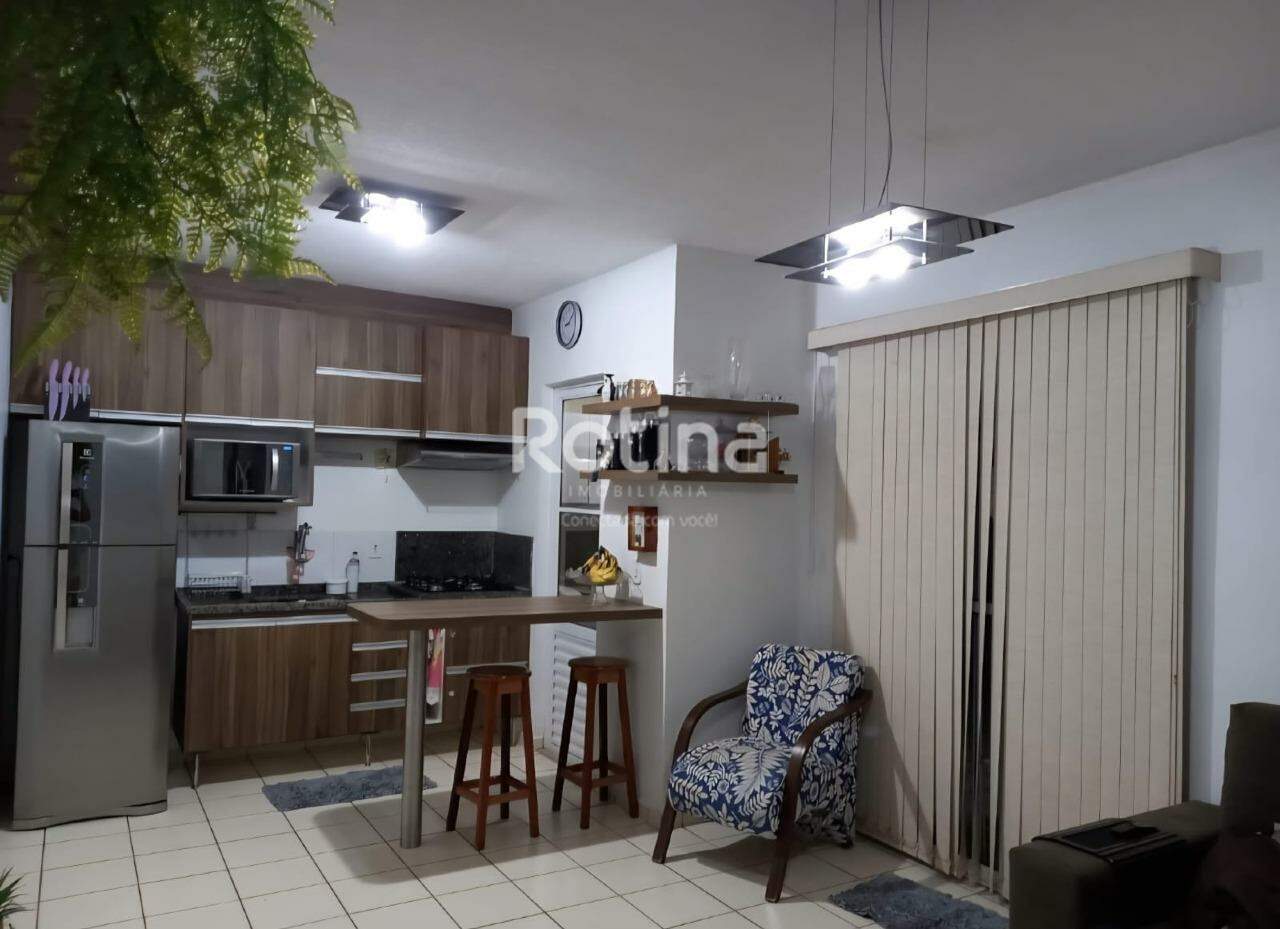 Casa Condomínio Fechado à venda, 2 quartos em Uberlândia no bairro Aclimação no valor de R$ 400.000,00 - Rotina Imobiliária: 