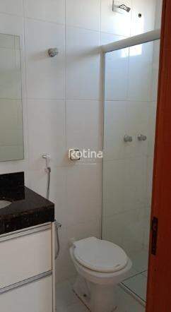 Apartamento para alugar, em Uberlândia no bairro Santa Mônica no valor de R$ 1.550,00 - Rotina Imobiliária: 