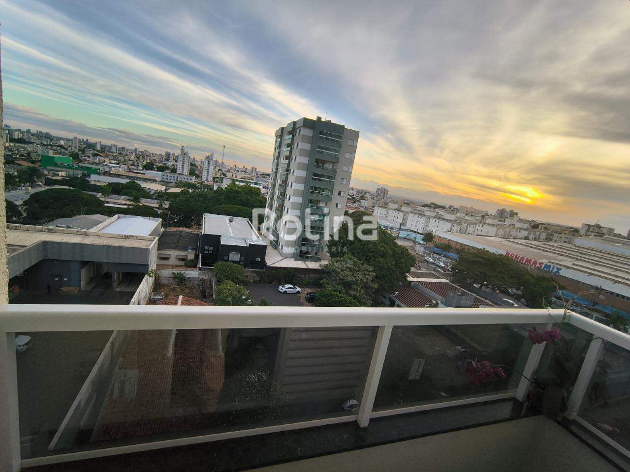 Apartamento à venda, 2 quartos em Uberlândia no bairro Brasil no valor de R$ 360.000,00 - Rotina Imobiliária: 