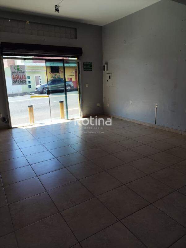 Comercial para alugar, em Uberlândia no bairro Santa Mônica no valor de R$ 3.900,00 - Rotina Imobiliária: 
