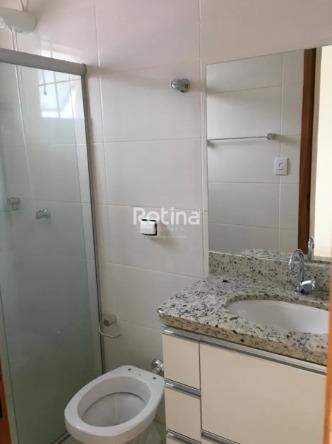 Apartamento para alugar, em Uberlândia no bairro Santa Mônica no valor de R$ 2.000,00 - Rotina Imobiliária: 