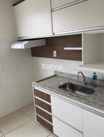 Apartamento para alugar, em Uberlândia no bairro Santa Mônica no valor de R$ 2.000,00 - Rotina Imobiliária: 