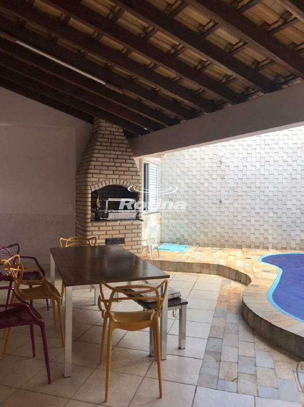Casa à venda, 5 quartos em Uberlândia no bairro Tibery no valor de R$ 1.500.000,00 - Rotina Imobiliária: 