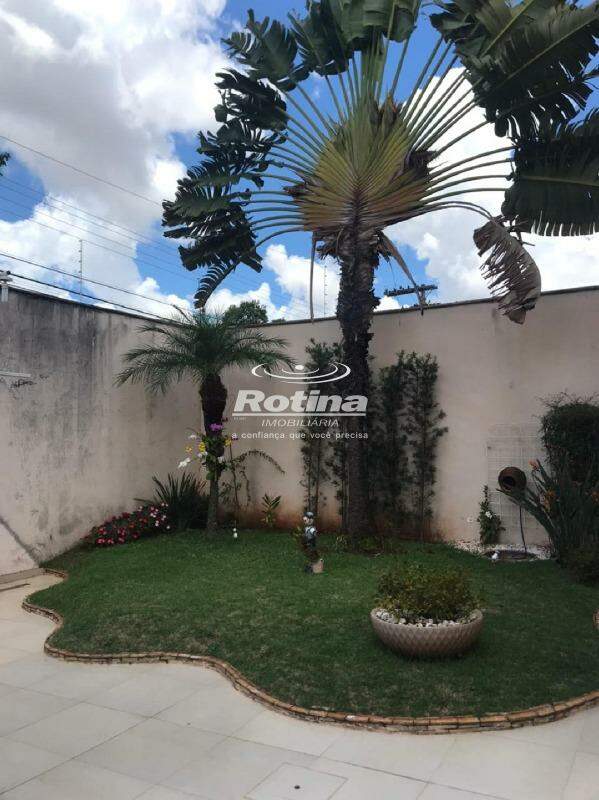 Casa à venda, 5 quartos em Uberlândia no bairro Tibery no valor de R$ 1.500.000,00 - Rotina Imobiliária: 