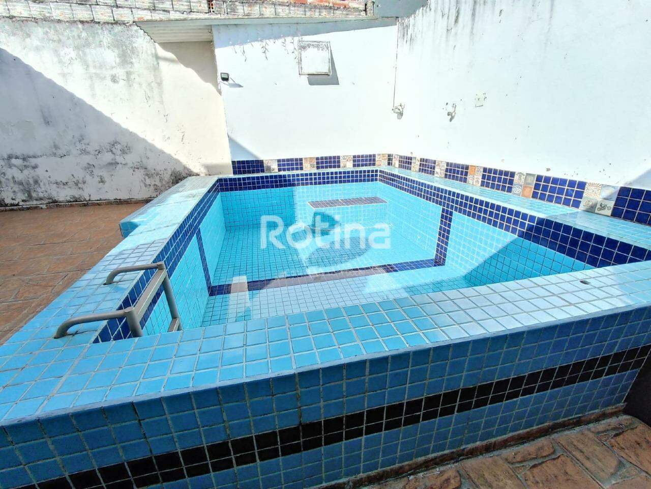 Casa à venda, 3 quartos em Uberlândia no bairro Lagoinha no valor de R$ 320.000,00 - Rotina Imobiliária: 