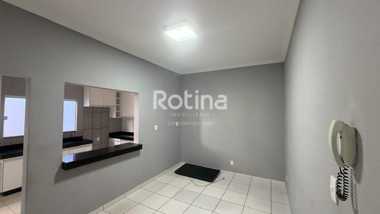 Casa à venda, 2 quartos em Uberlândia no bairro Jardim Holanda no valor de R$ 450.000,00 - Rotina Imobiliária: 