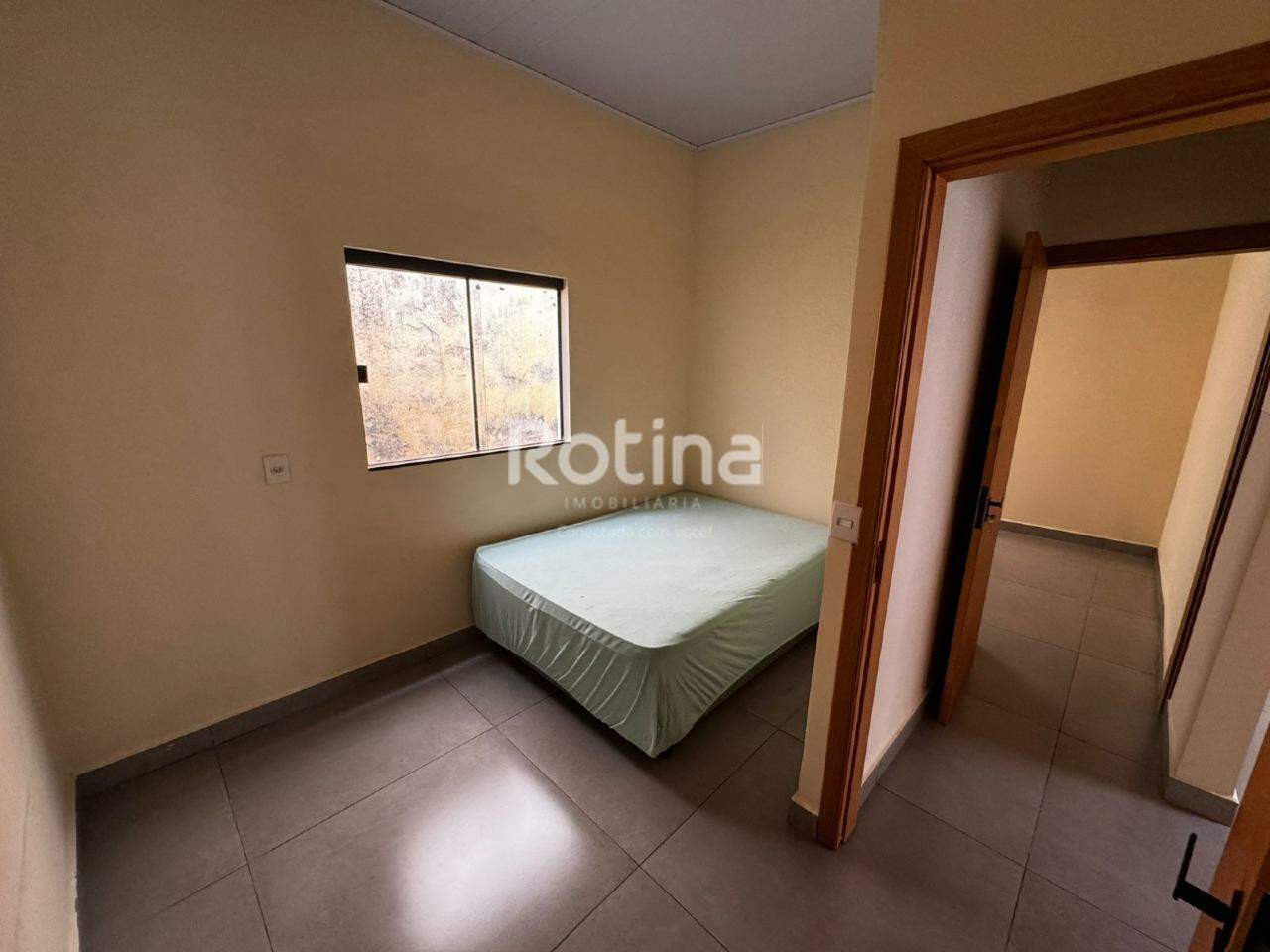 Casa à venda, 3 quartos em Uberlândia no bairro Maravilha no valor de R$ 420.000,00 - Rotina Imobiliária: 