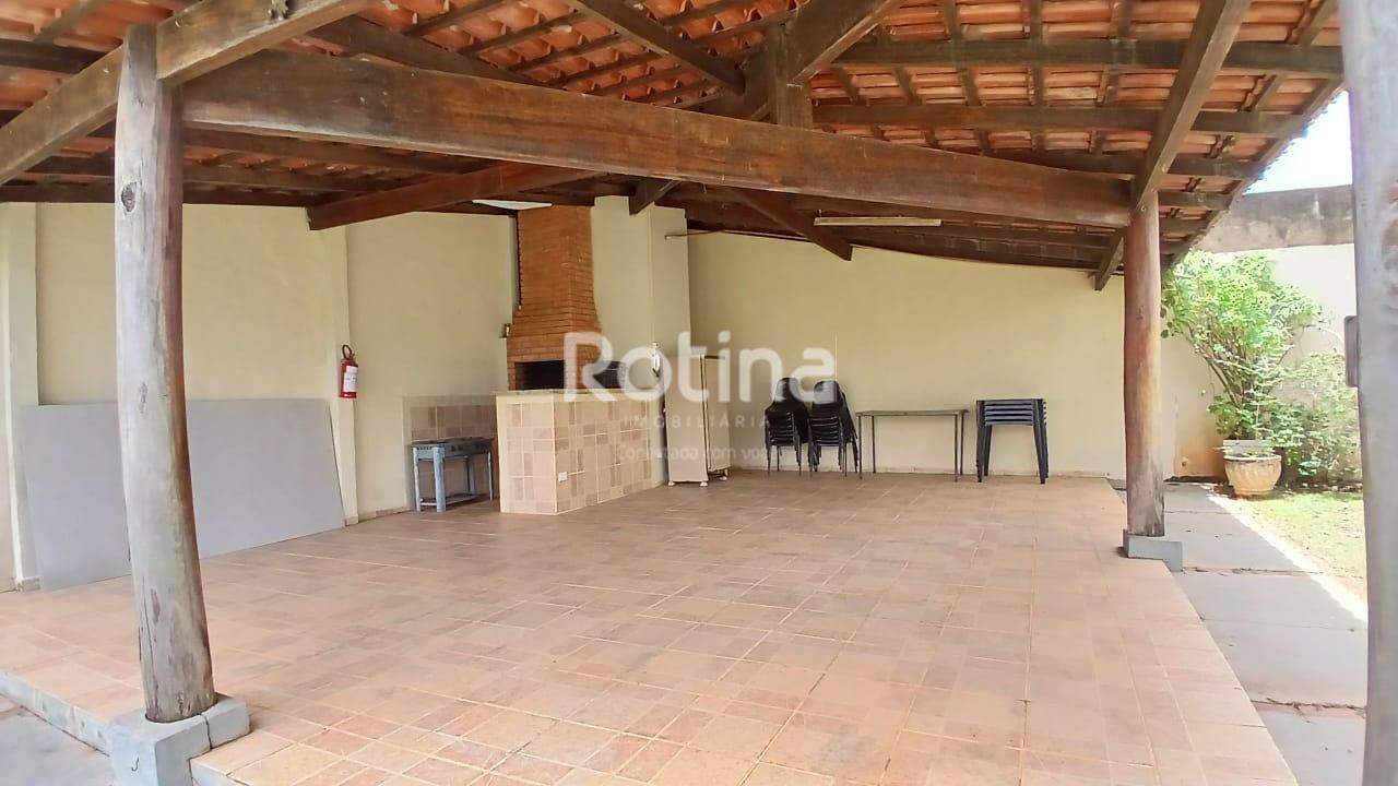 Apartamento à venda, 3 quartos em Uberlândia no bairro Alto Umuarama no valor de R$ 360.000,00 - Rotina Imobiliária: 
