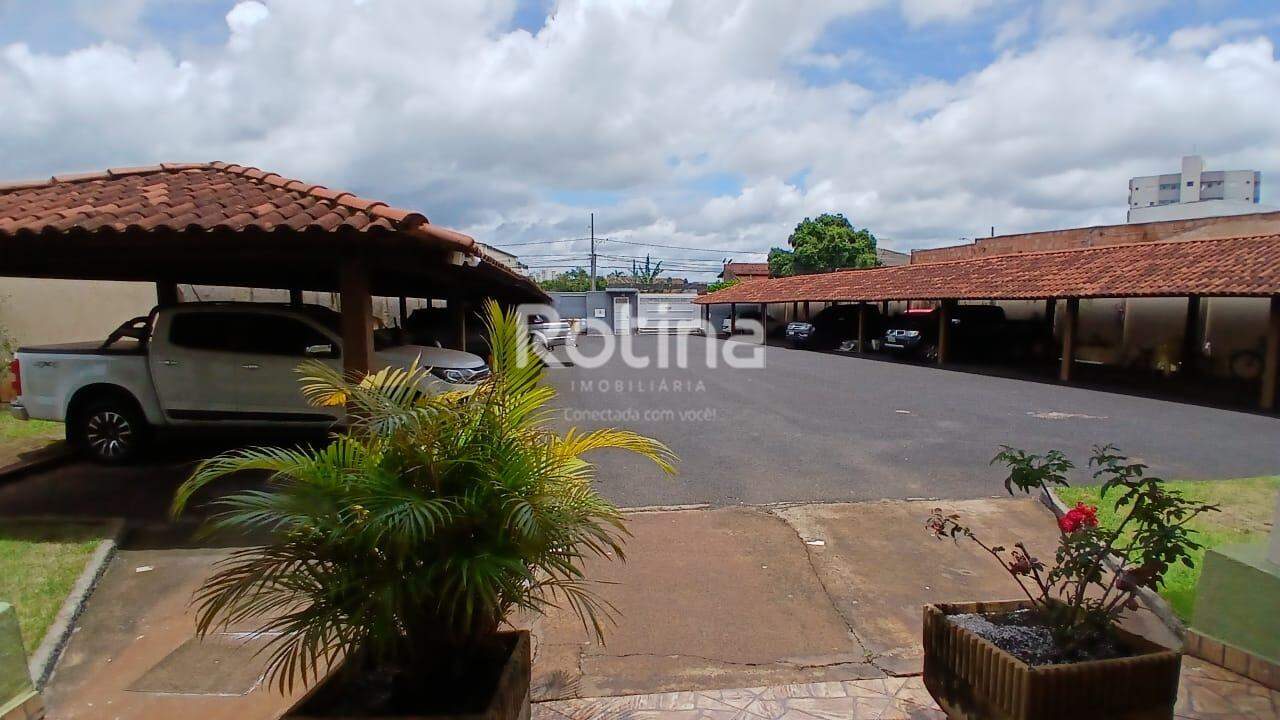 Apartamento à venda, 3 quartos em Uberlândia no bairro Alto Umuarama no valor de R$ 360.000,00 - Rotina Imobiliária: 