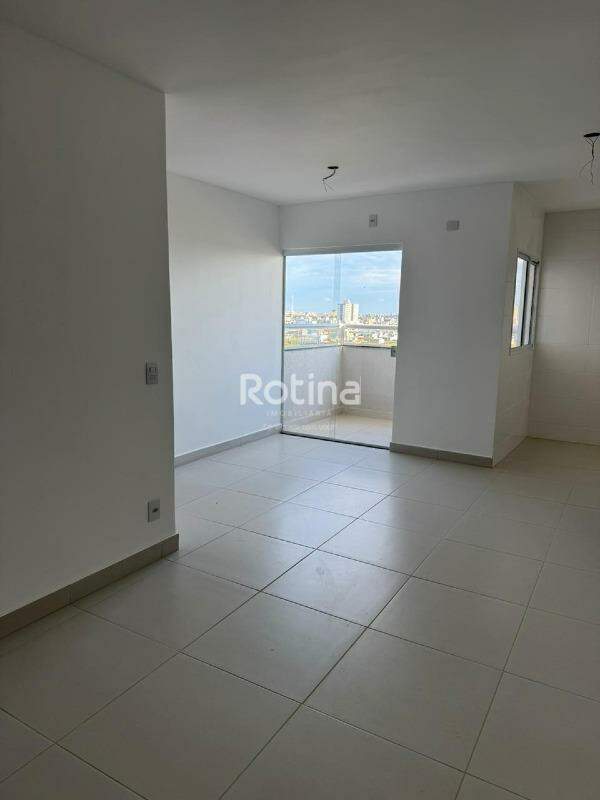Apartamento para alugar, 2 quartos em Uberlândia no bairro Novo Mundo no valor de R$ 1.800,00 - Rotina Imobiliária: 