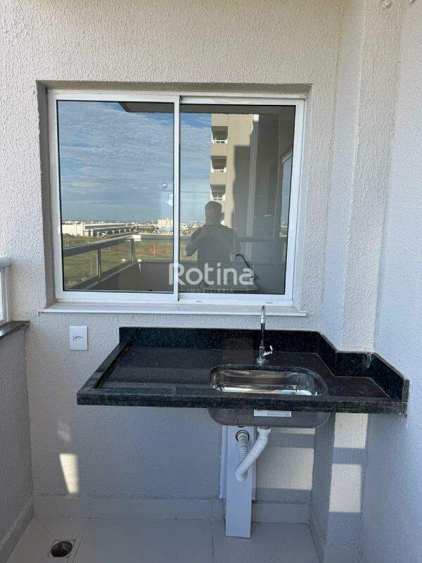 Apartamento para alugar, 2 quartos em Uberlândia no bairro Novo Mundo no valor de R$ 1.800,00 - Rotina Imobiliária: 