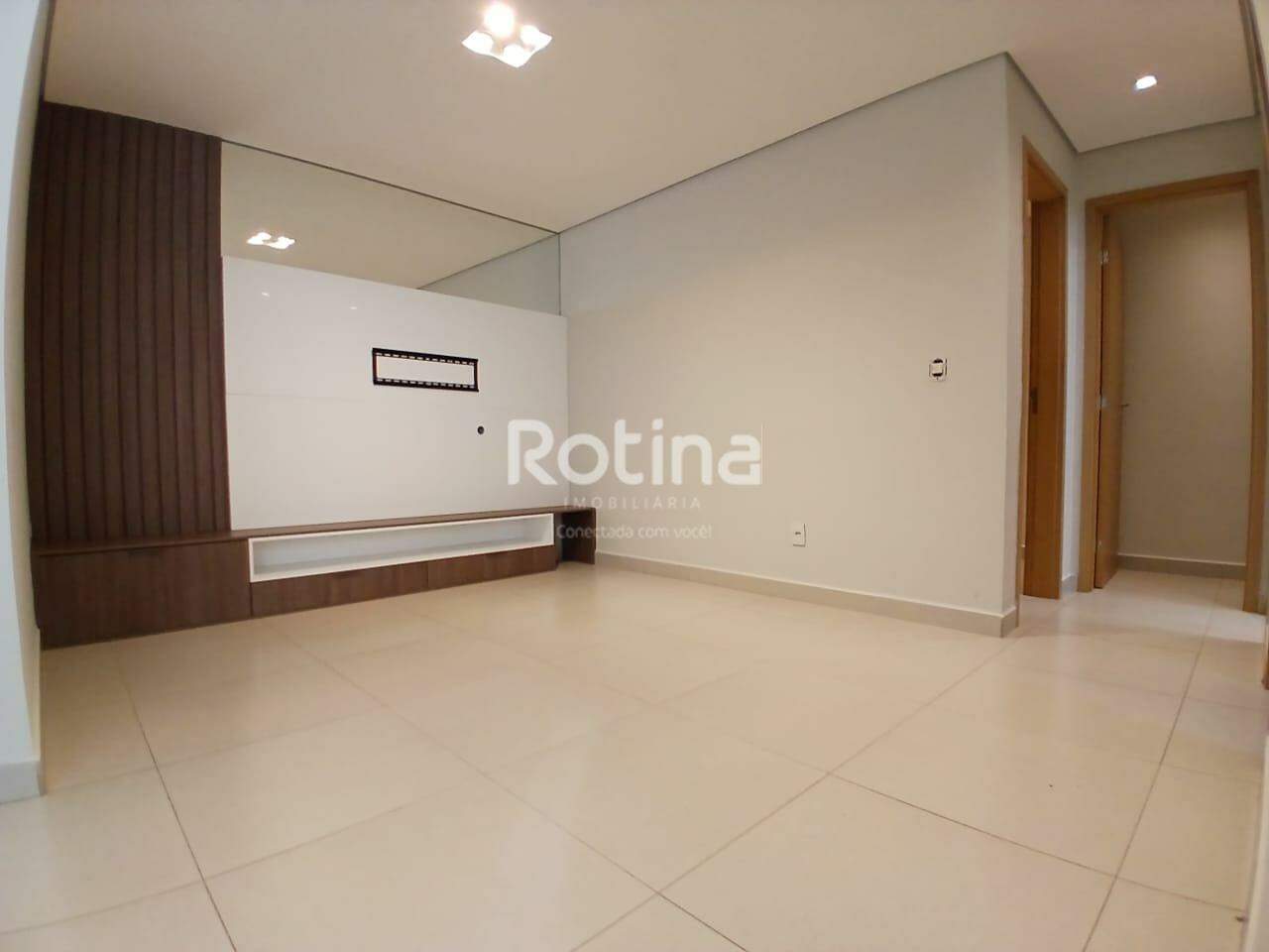 Apartamento para alugar, 3 quartos em Uberlândia no bairro Aclimação no valor de R$ 1.900,00 - Rotina Imobiliária: 