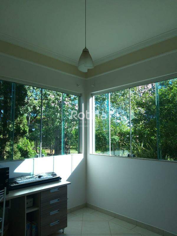 Casa Condomínio Fechado à venda, 4 quartos em Uberlândia no bairro Morada do Sol no valor de R$ 3.700.000,00 - Rotina Imobiliária: 