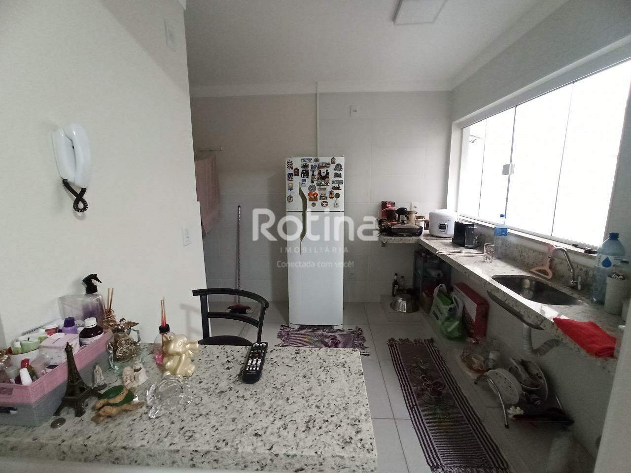 Apartamento para alugar, 2 quartos em Uberlândia no bairro Novo Mundo no valor de R$ 1.300,00 - Rotina Imobiliária: 