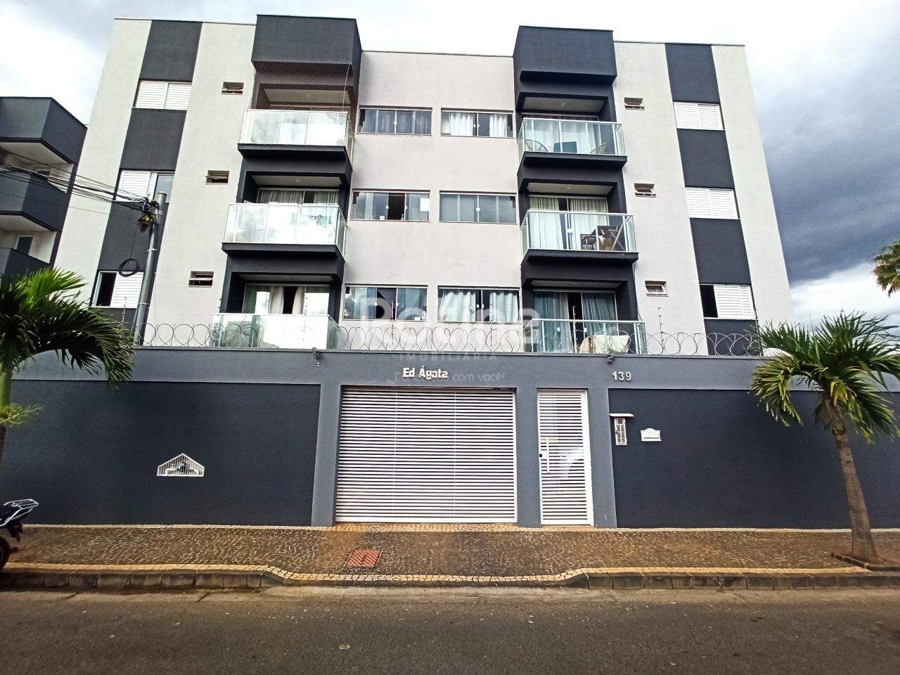 Apartamento para alugar, 2 quartos em Uberlândia no bairro Novo Mundo no valor de R$ 1.300,00 - Rotina Imobiliária: 