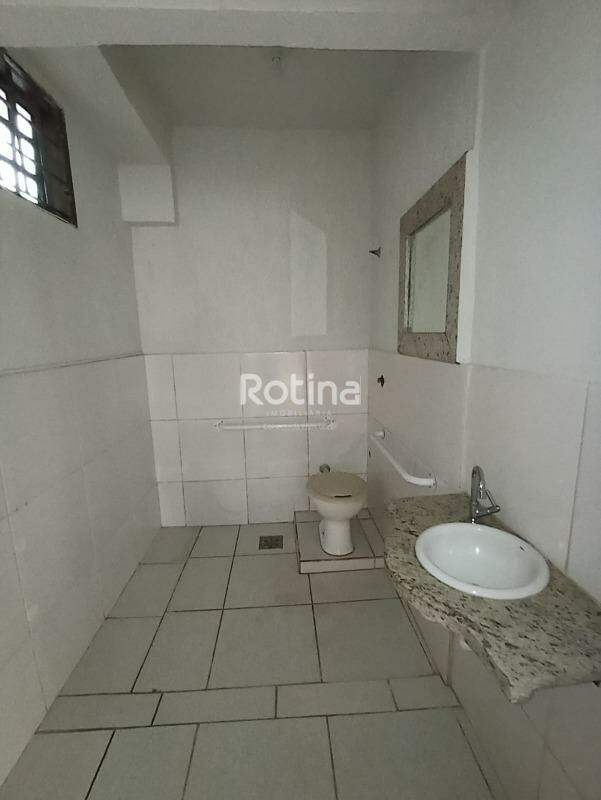 Casa à venda, 3 quartos em Uberlândia no bairro Saraiva no valor de R$ 500.000,00 - Rotina Imobiliária: 