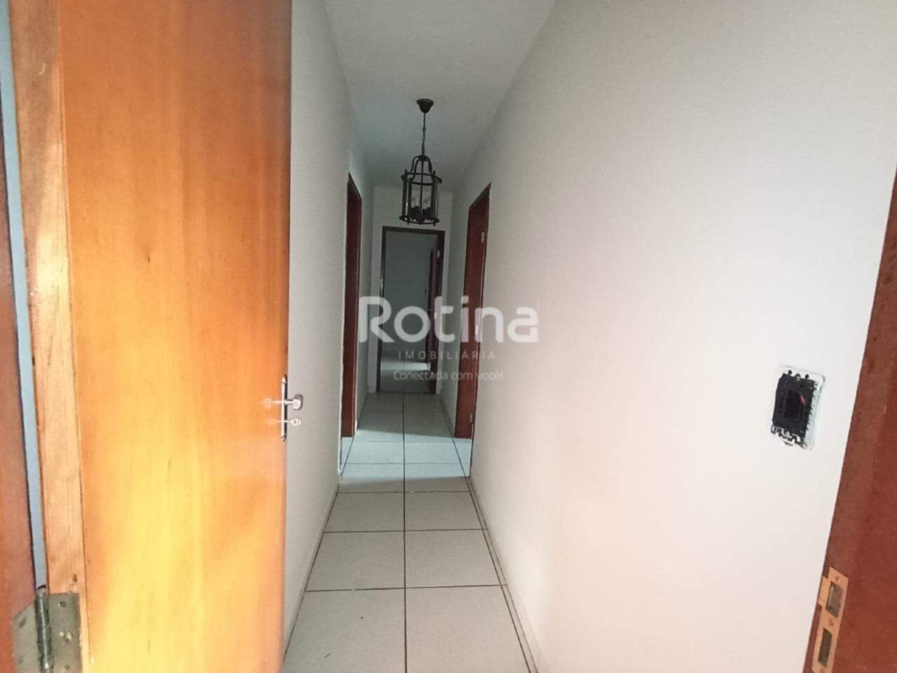 Casa à venda, 3 quartos em Uberlândia no bairro Saraiva no valor de R$ 500.000,00 - Rotina Imobiliária: 