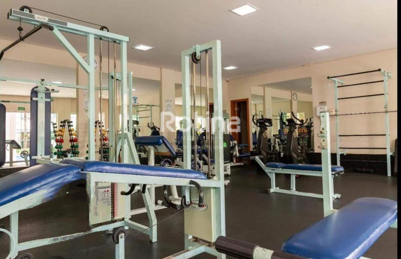 Apartamento para alugar, 3 quartos em Uberlândia no bairro Santa Mônica no valor de R$ 3.500,00 - Rotina Imobiliária: 