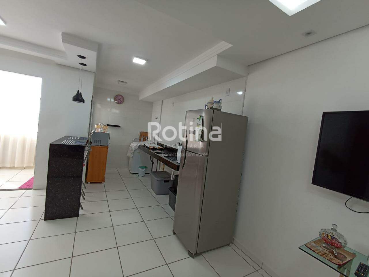 Apartamento à venda, 2 quartos em Uberlândia no bairro Residencial Lago Azul no valor de R$ 199.000,00 - Rotina Imobiliária: 