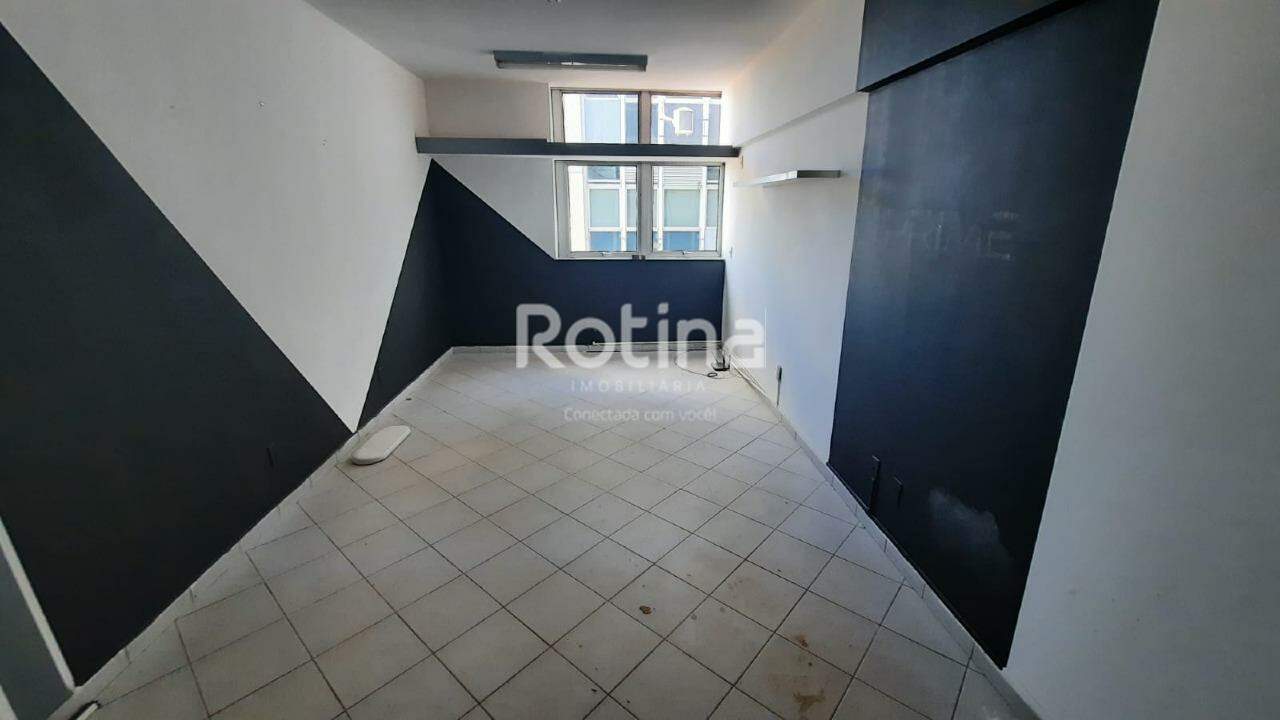Sala à venda, em Uberlândia no bairro Centro no valor de R$ 105.000,00 - Rotina Imobiliária: 